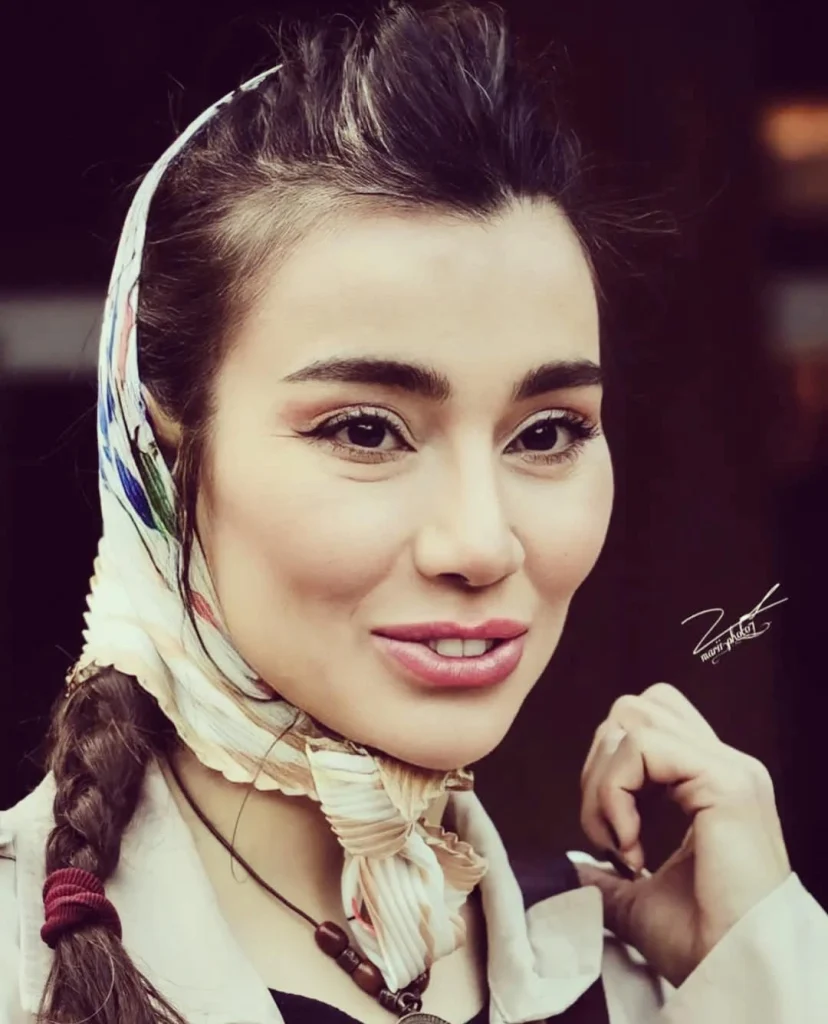 خاطره حاتمی